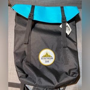 Pivot fold over backpack, bright blue and black